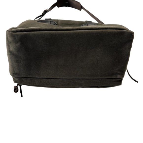 RUGGED TWILL PADDED COMPUTER BAG - Otter Green, Exceptional Condition - Picture 11 of 12